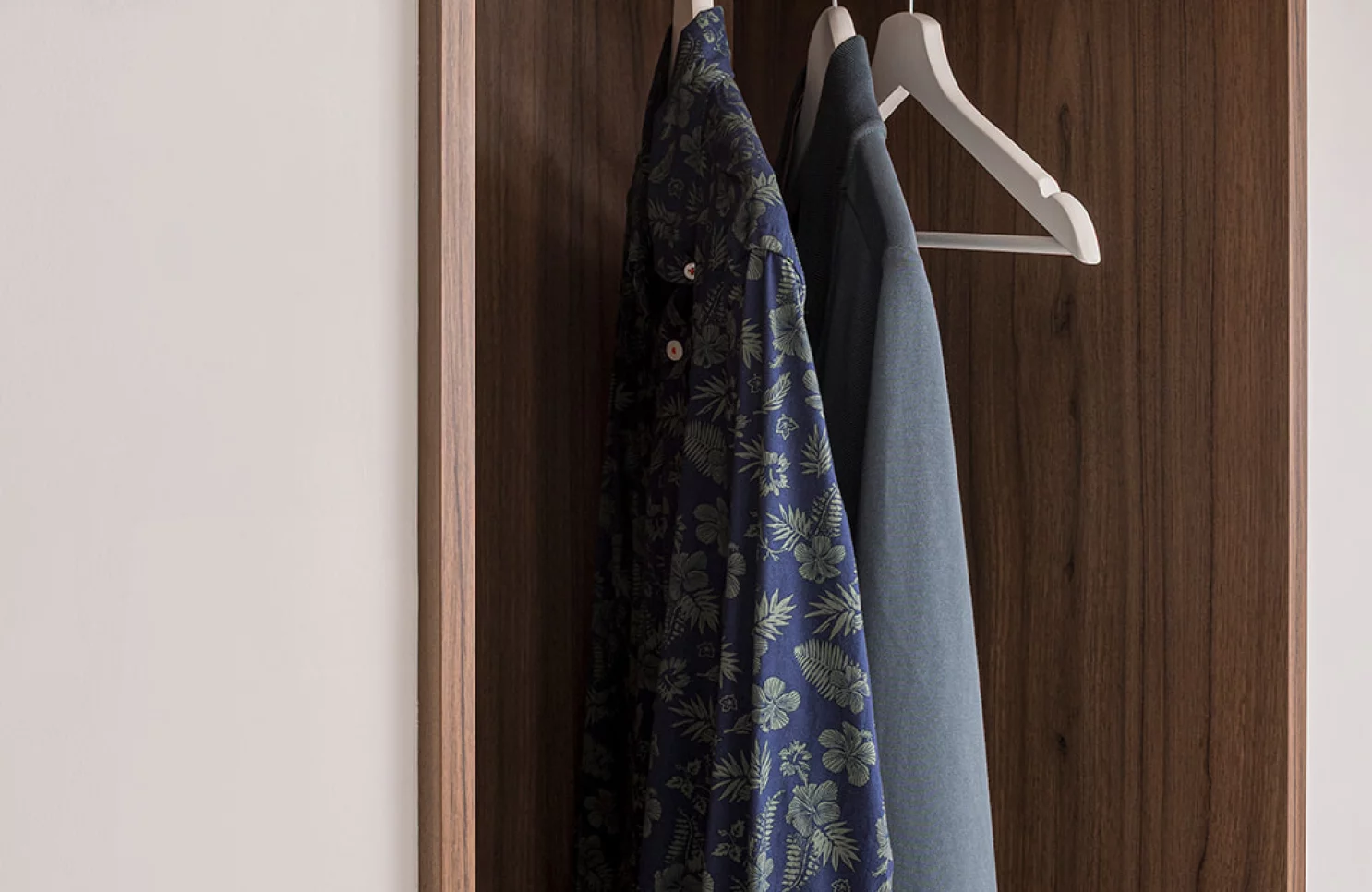 Comfortabele en elegante badkamerrenovatie met aandacht voor veilig bewegen te Brasschaat